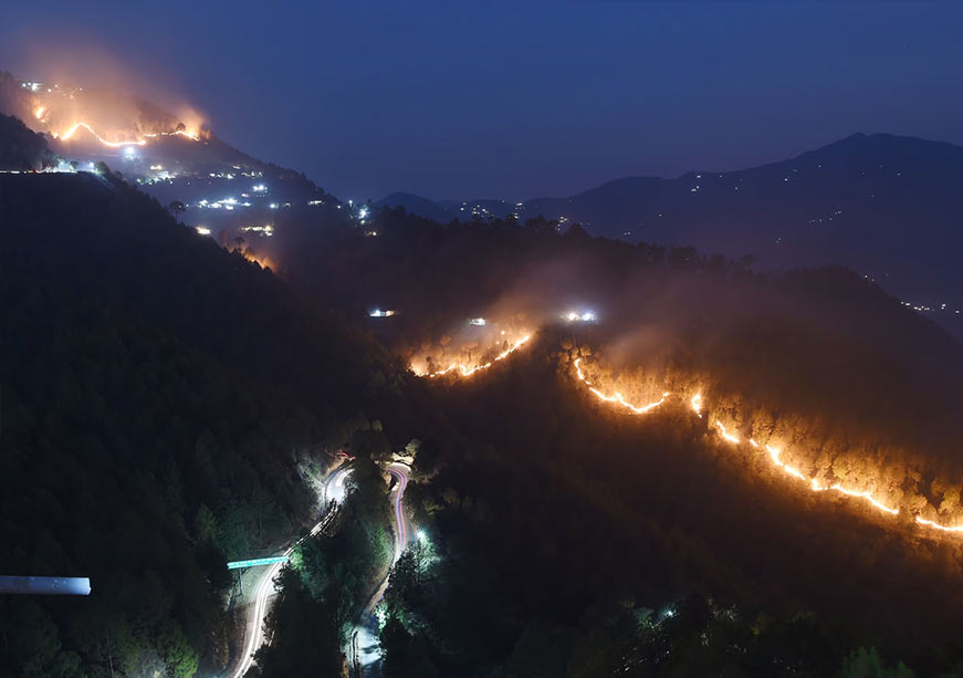 হিমালয়ের দাবানল‌ ও কার্বন ভারসাম্য ক্ষয় 
