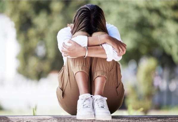 একাকিত্বের দুষ্টচক্র ও তার প্রতিকার